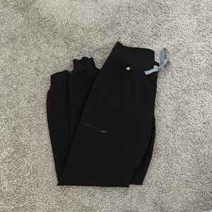 Figs black jogger scrub pants